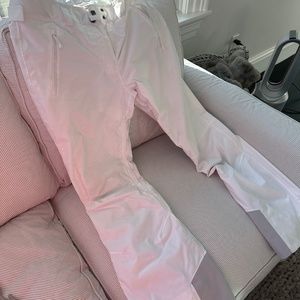Good as new! Helly Hansen Women's Legendary Insulated Ski Pants